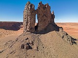 USA boundary buute arch.jpg